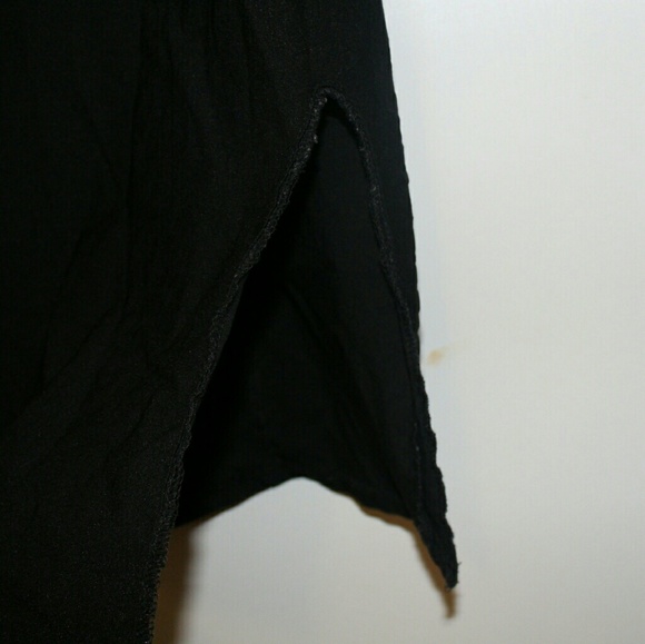 Black dress - Picture 3 of 3